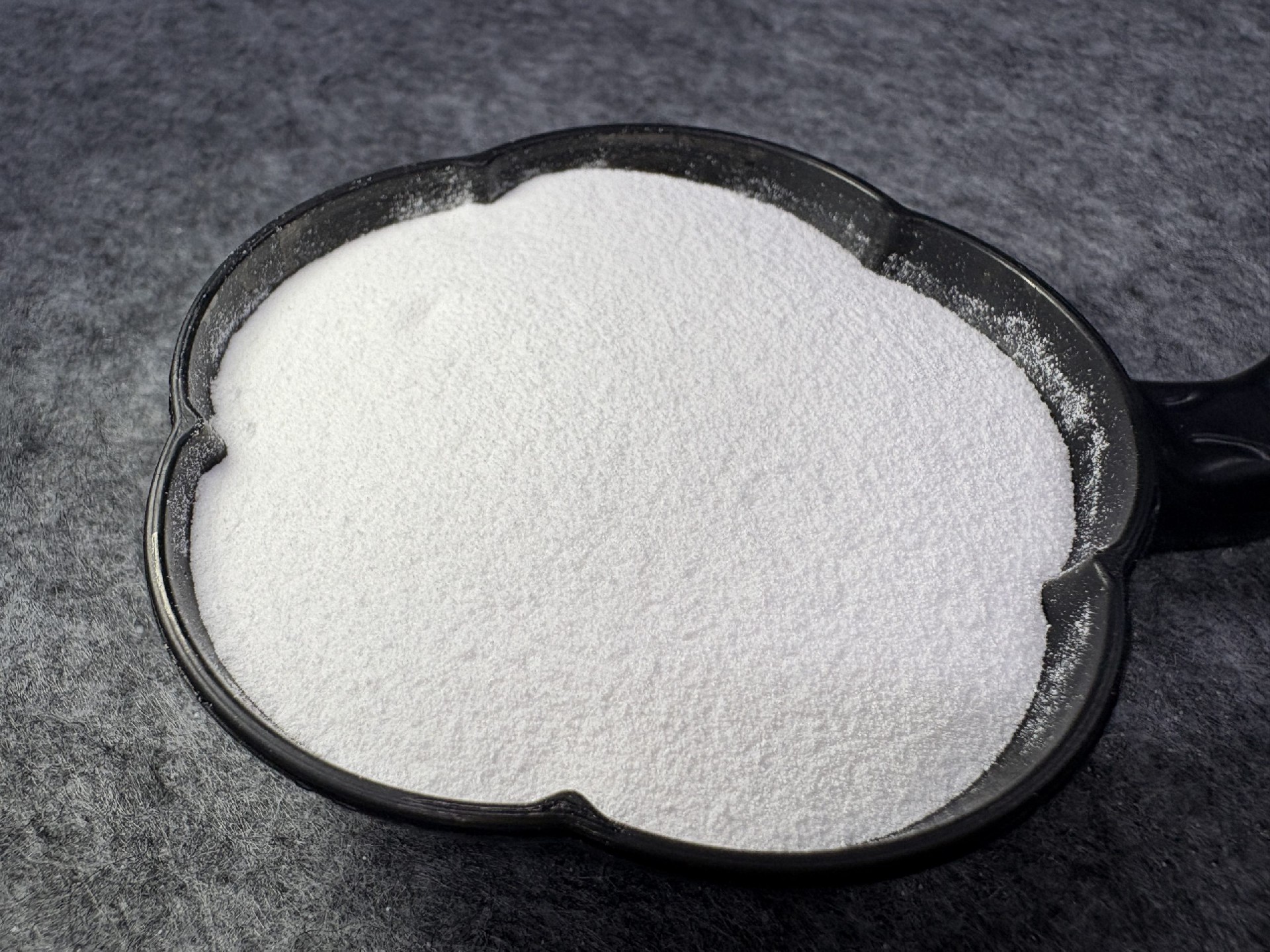 Plant-derived raw cellulose source material