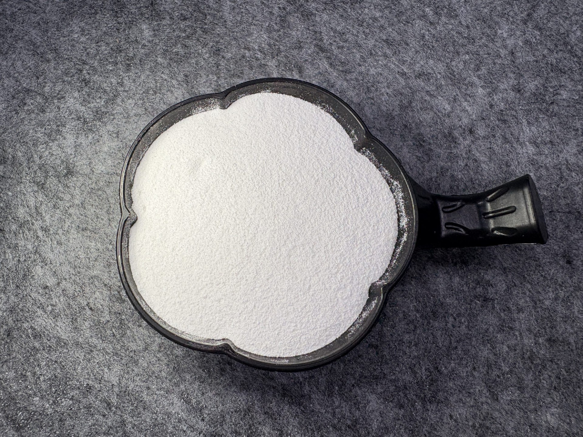 Plant-derived raw cellulose source material